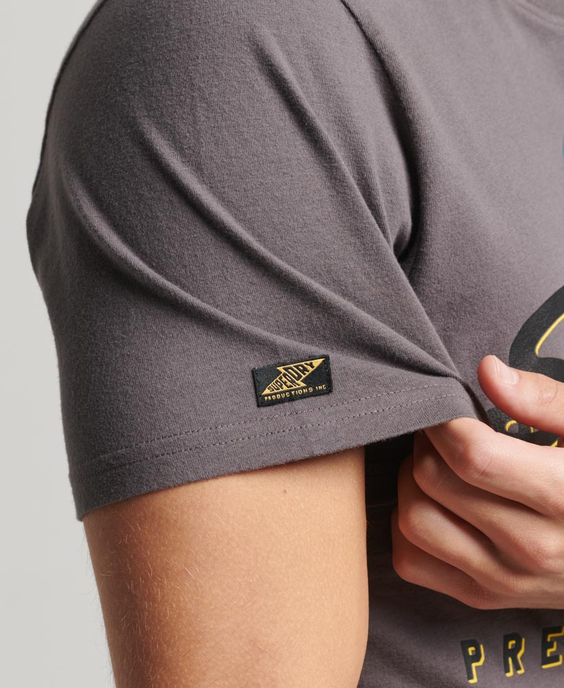 Japanese Vintage Logo Graphic T Shirt Dark Grey M1011861A 81Q 2