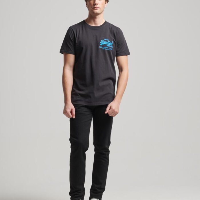 Neon Vintage Logo T Shirt Black M1011859A 02A 1