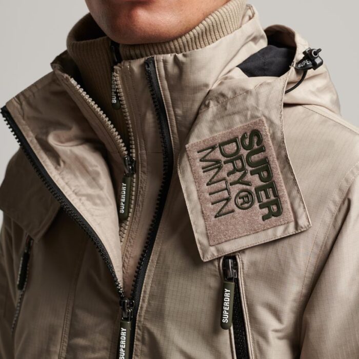 Mountain SD Windcheater Jacket Winter Twig Beige M5011868A 9UN 2